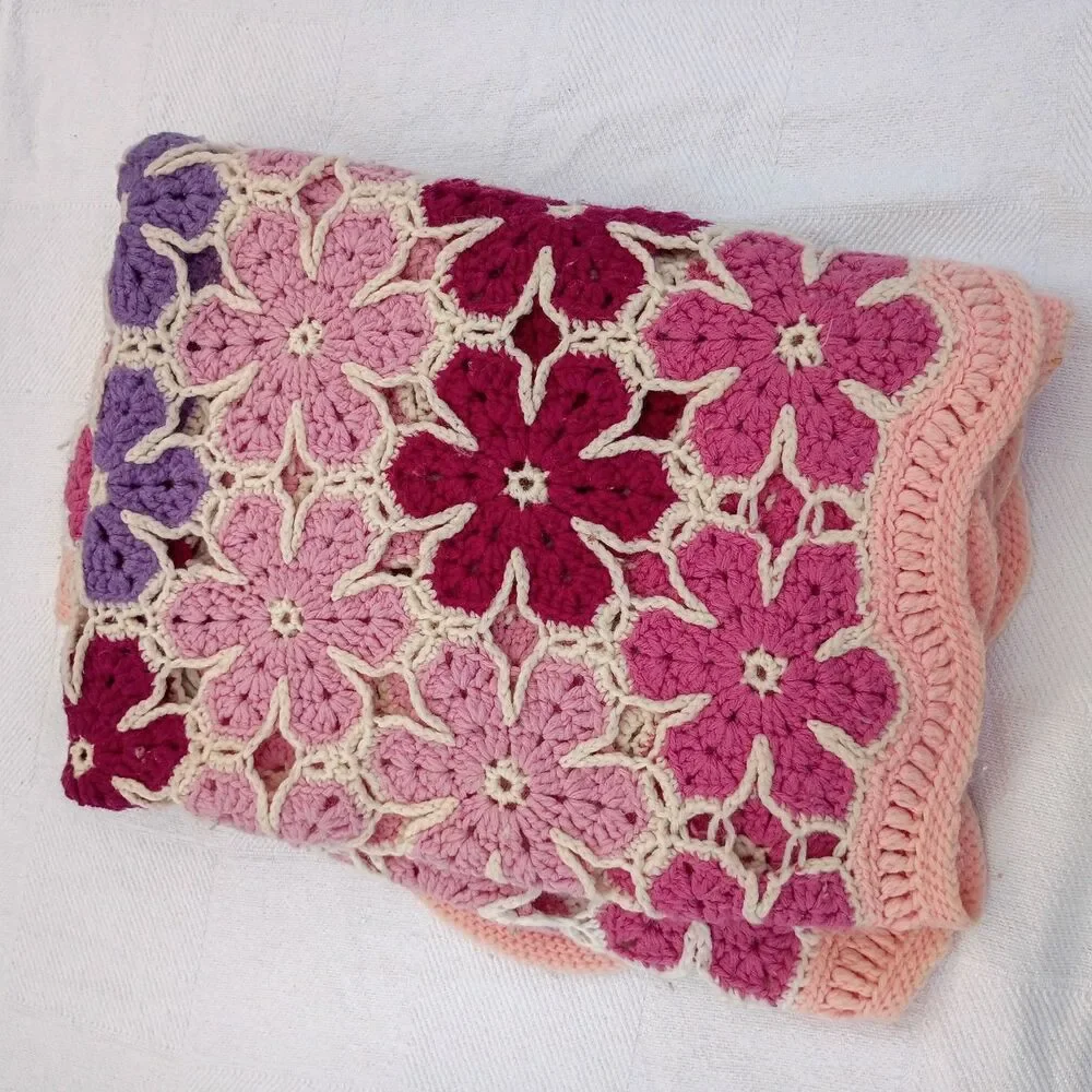 African Flower Throw Blanket Intricate Crocheted Edge Pink White Purple Pastel